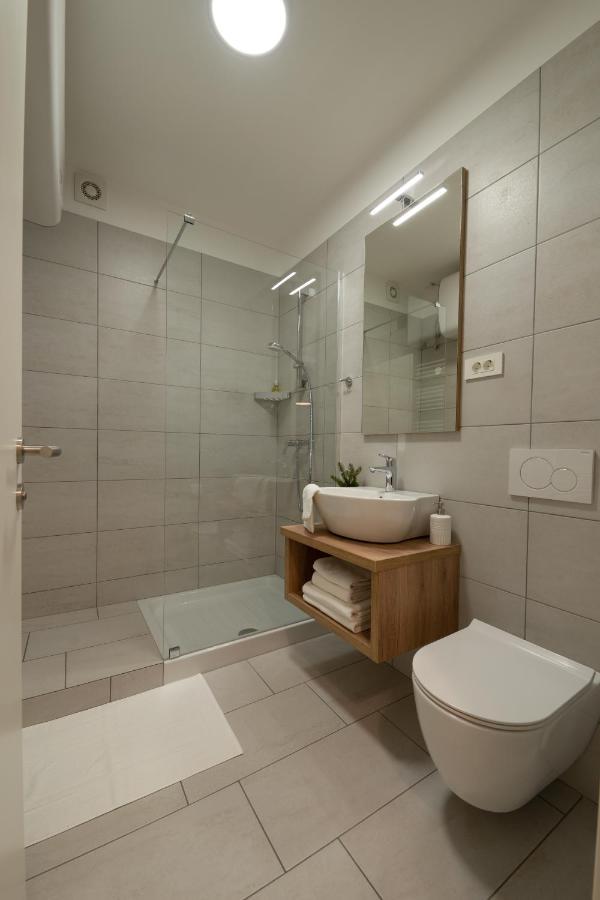 Apartments Jon Блед Екстериор снимка