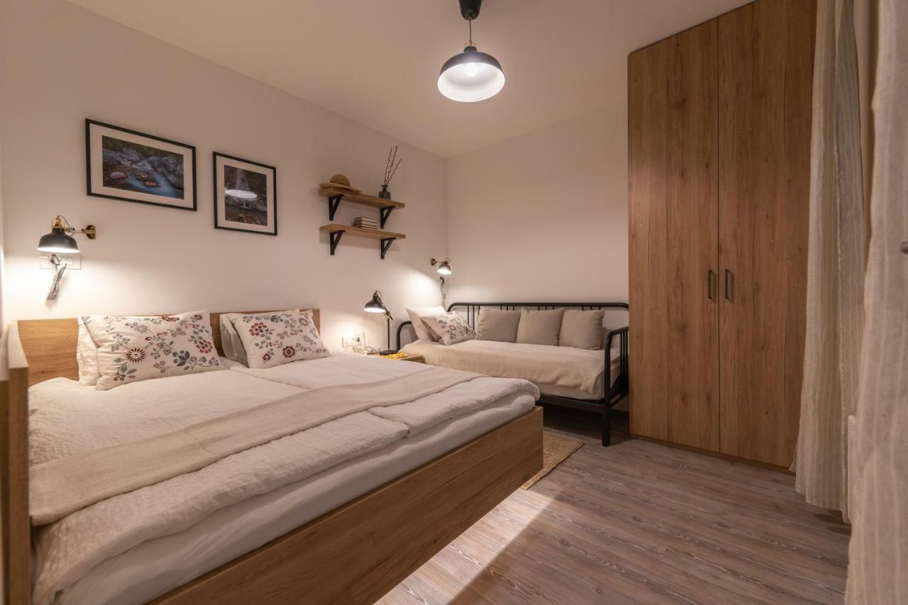 Apartments Jon Блед Екстериор снимка
